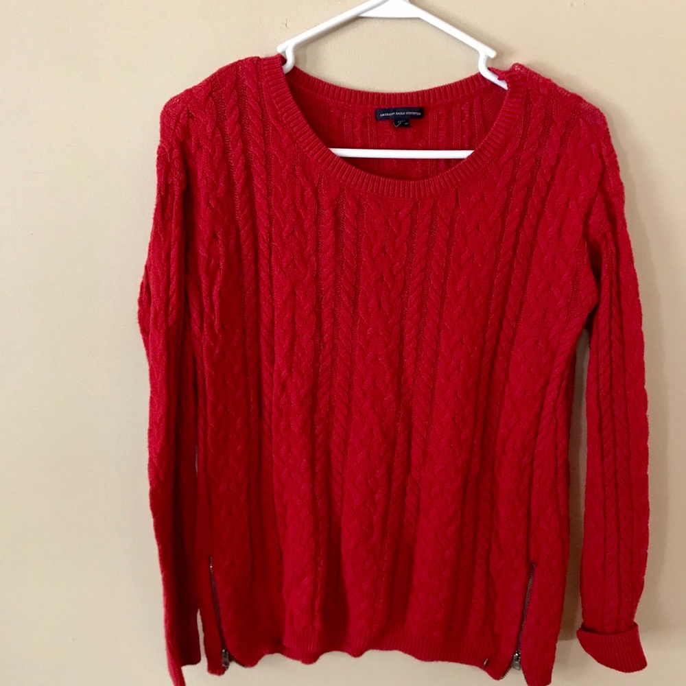 **SOLD***Red American Eagle sweater